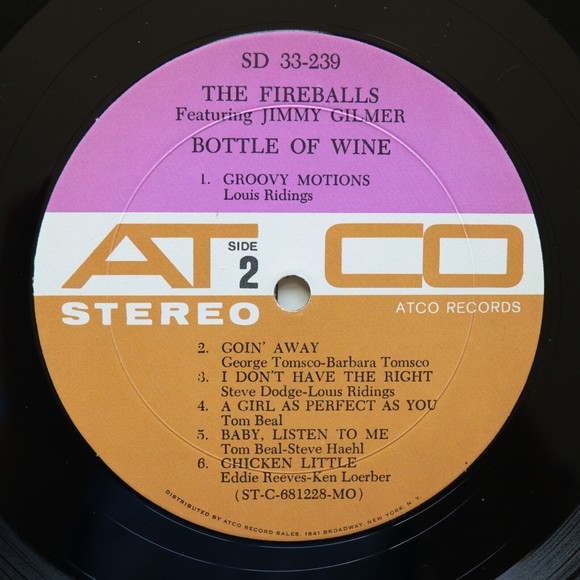 The Fireballs Featuring Jimmy Gilmer – Bottle Of Wine - 12" Vinyl LP (SD 33-239) - Picture 9 of 11